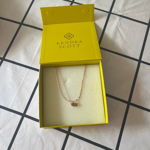 Kendra Scott Jewelry - Kendra Scott Necklace